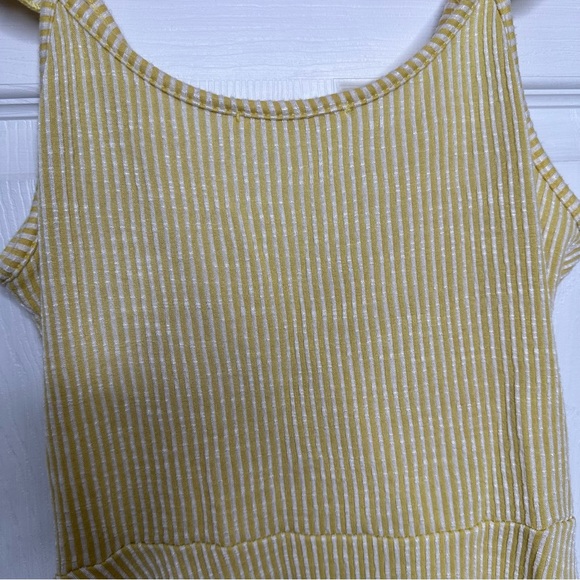 Caution To The Wind Top Sleeveless Ruffles Striped Yellow & White Sz Extra Small - Picture 13 of 16